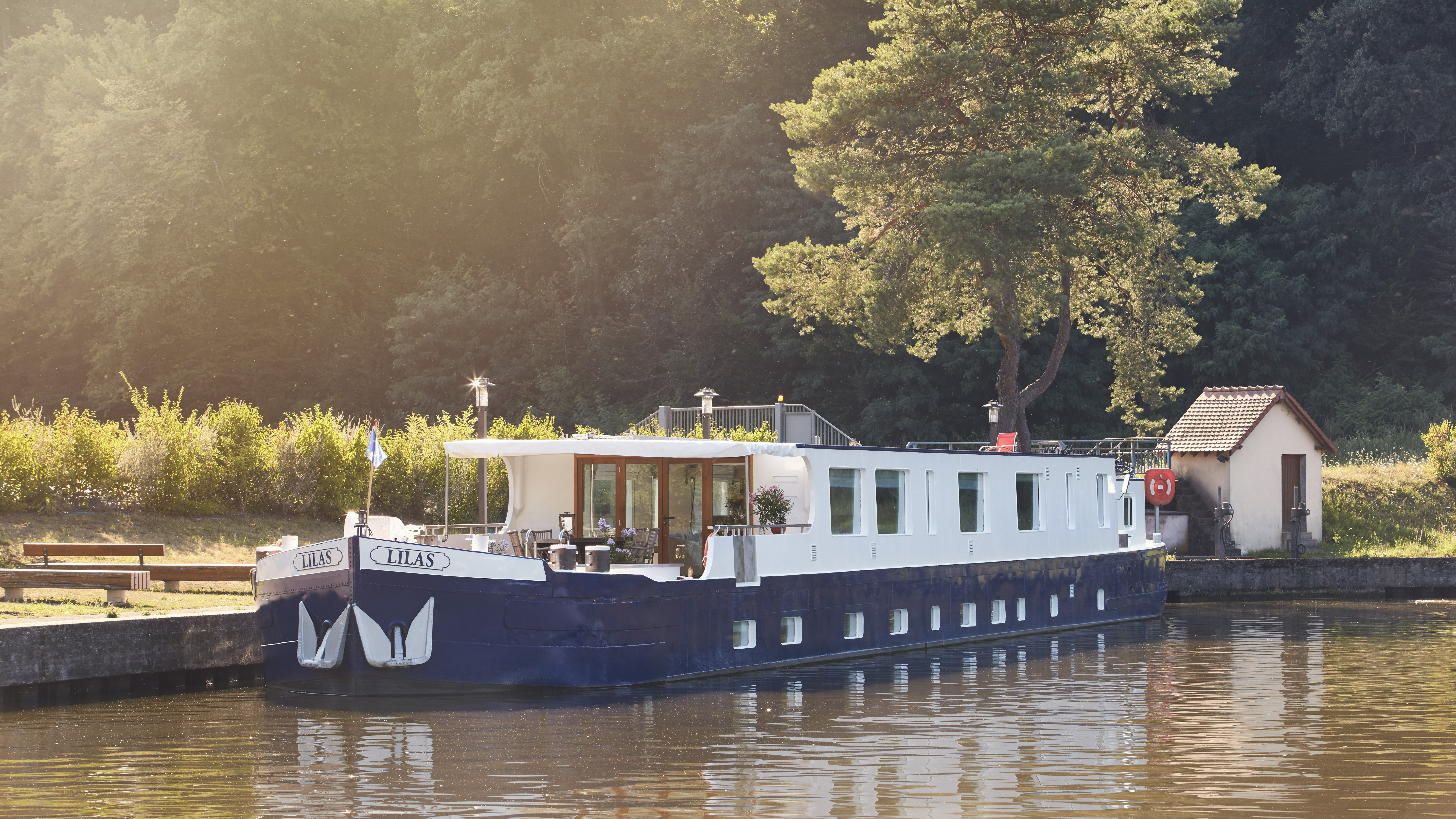 Lilas, A Belmond Boat – Burgundy