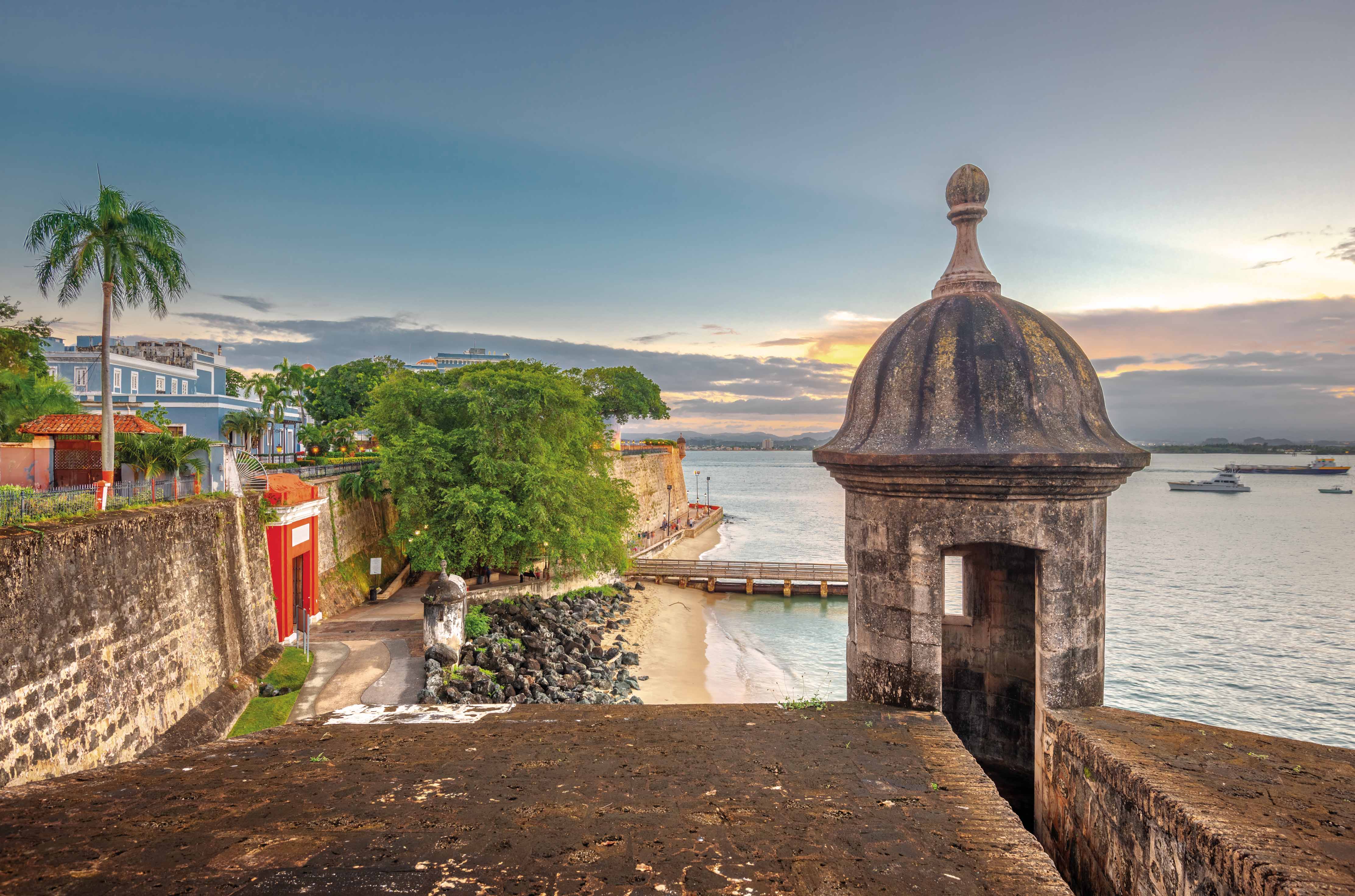 Roundtrip Fort Lauderdale — Caribbean