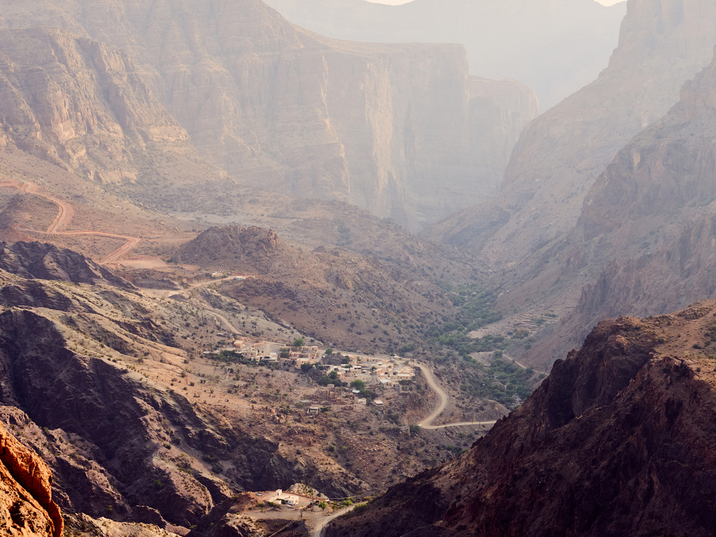Oman: Mountains, Beaches and Desert
