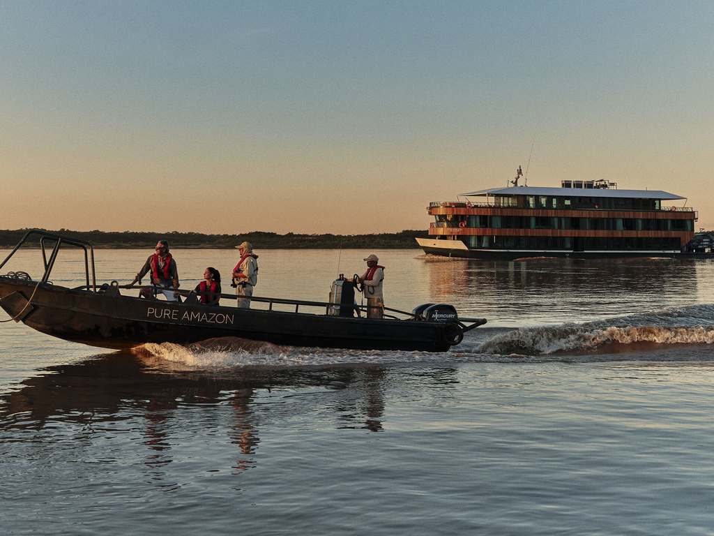 Peru Machu Picchu and Amazon Cruise: A Private Journey