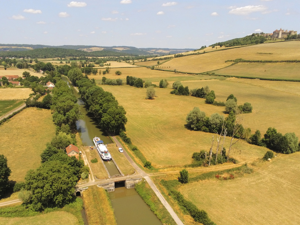 L'Impressionniste - Burgundy Canal